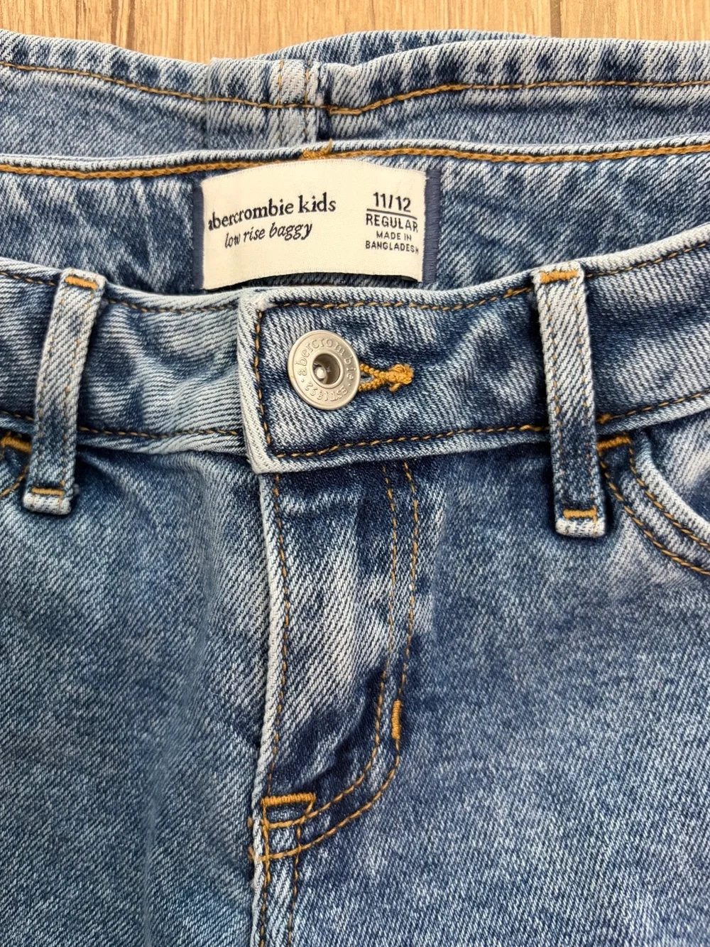 Abercrombie kids low rise baggy jeans